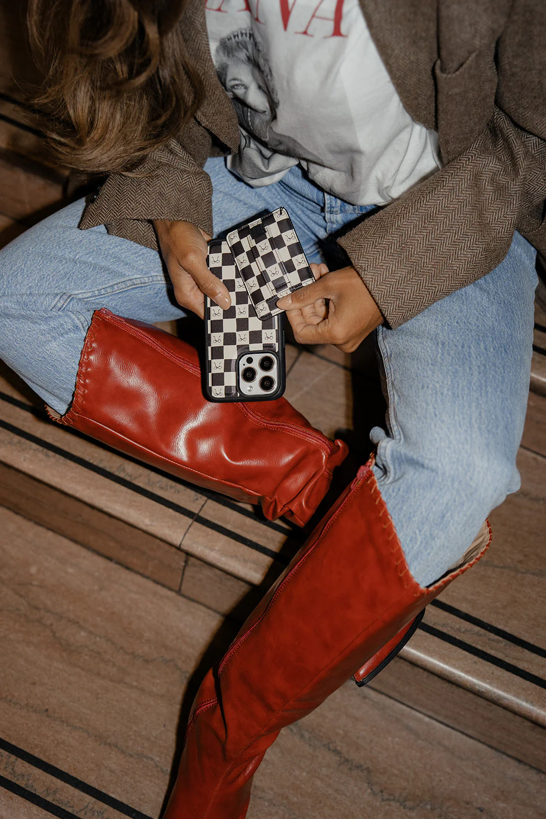 Bow Noir Magnetic Case - Image 3