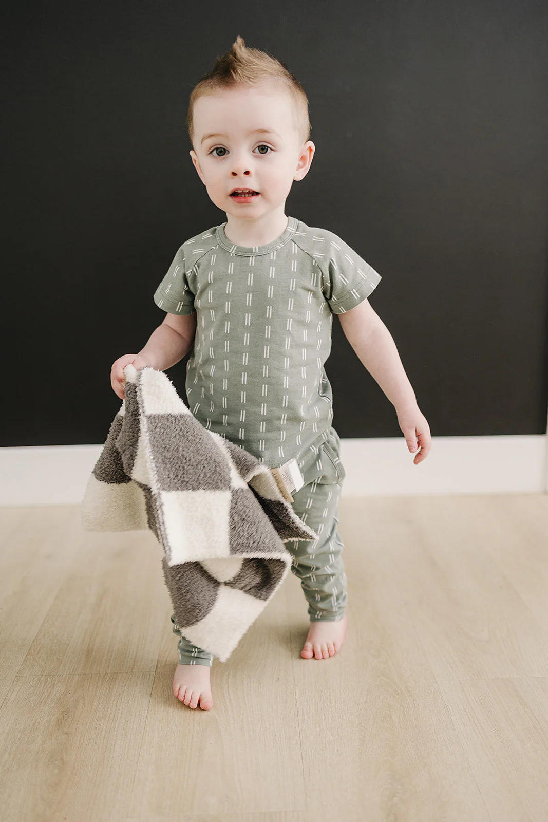 Charcoal Checkered Plush Blanket - Image 3
