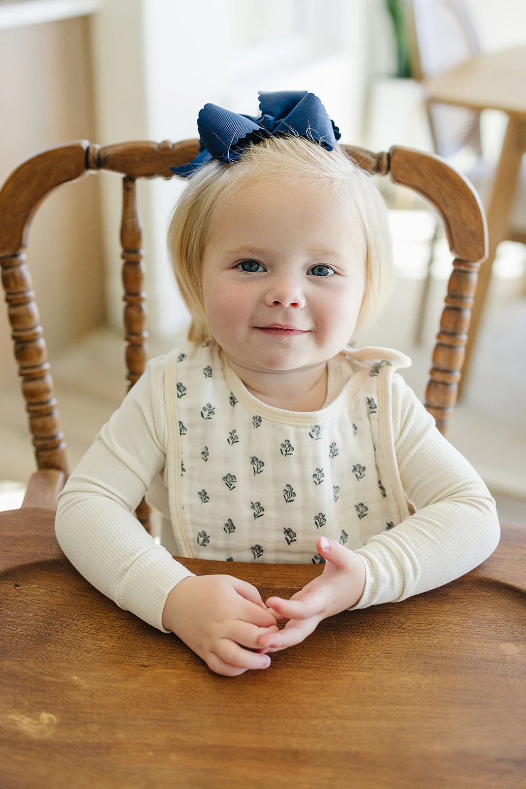 Cream Berry Classic Muslin Bib - Image 6