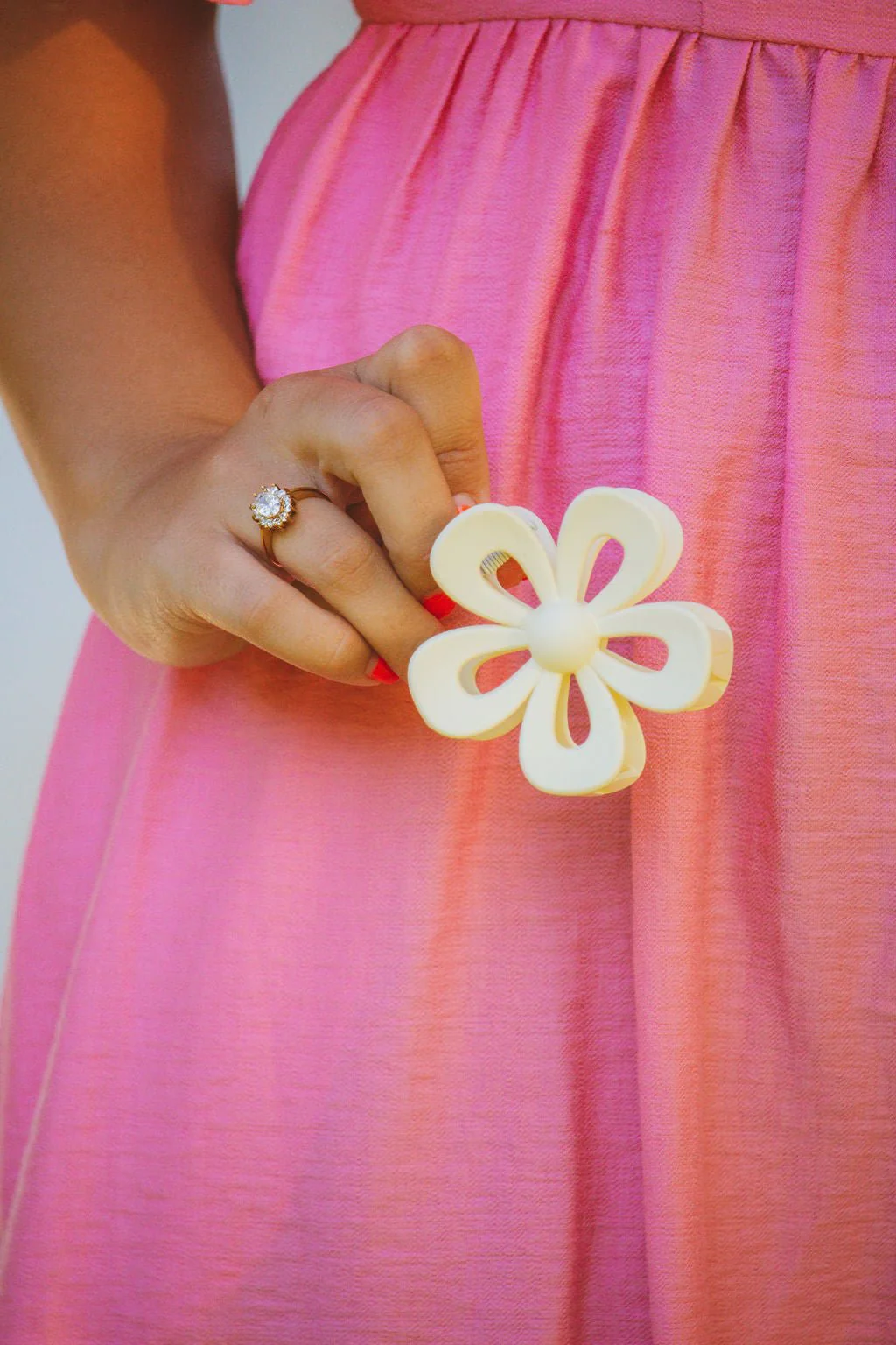 Cutout Flower Claw Clip - Image 15