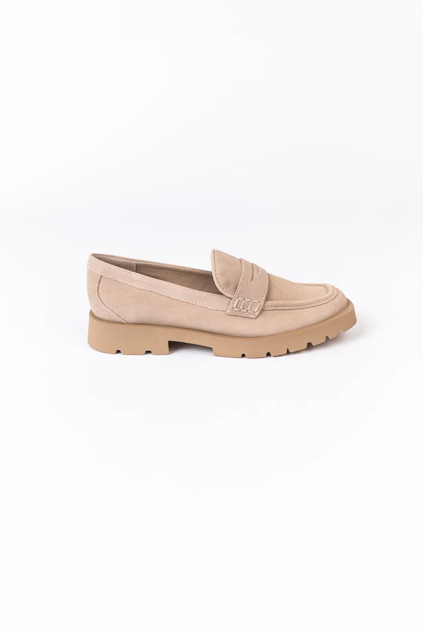 Dolce Vita Elias Lug Sole Loafers - Image 7