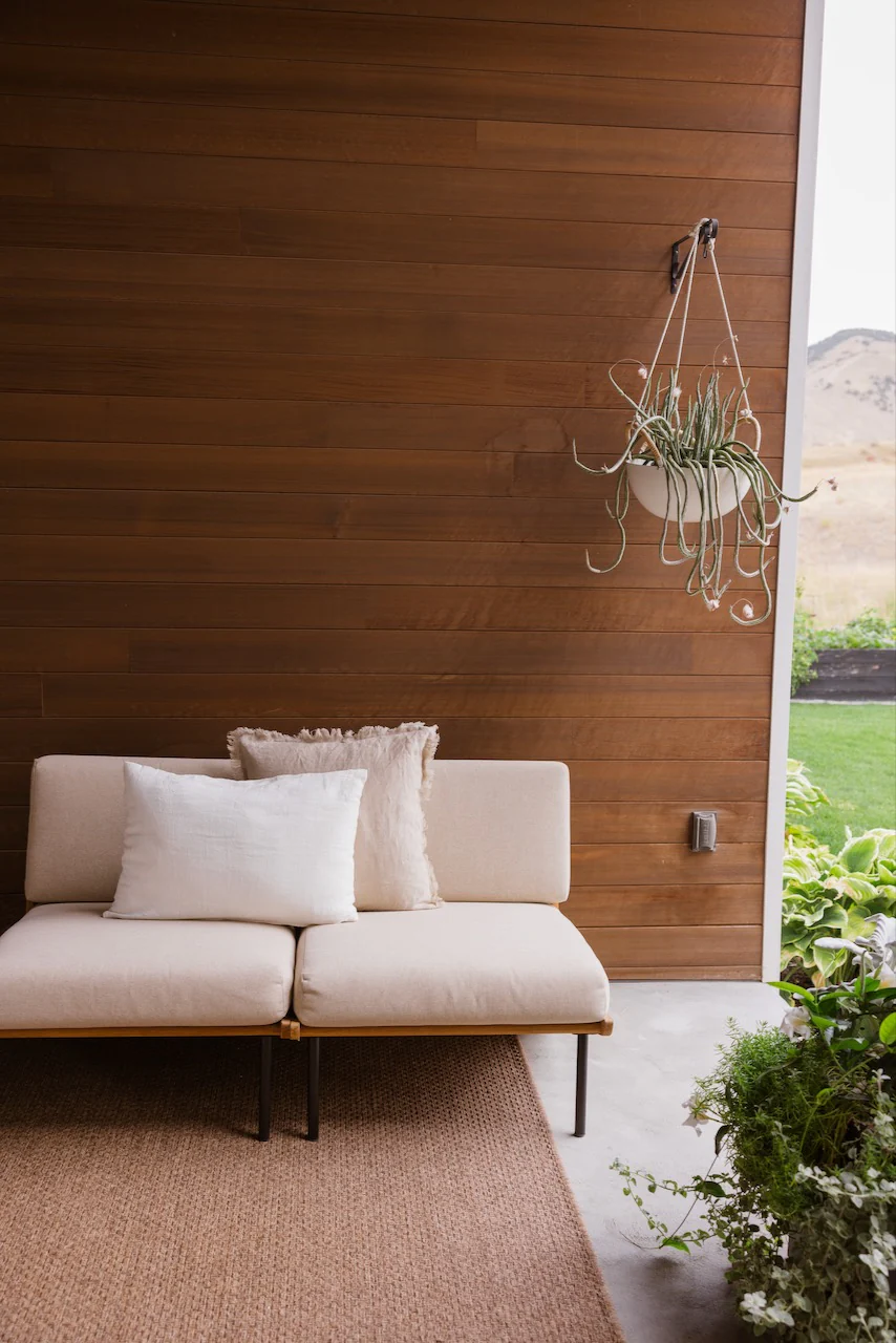 Everglow Linen Lumbar Pillow - Image 6