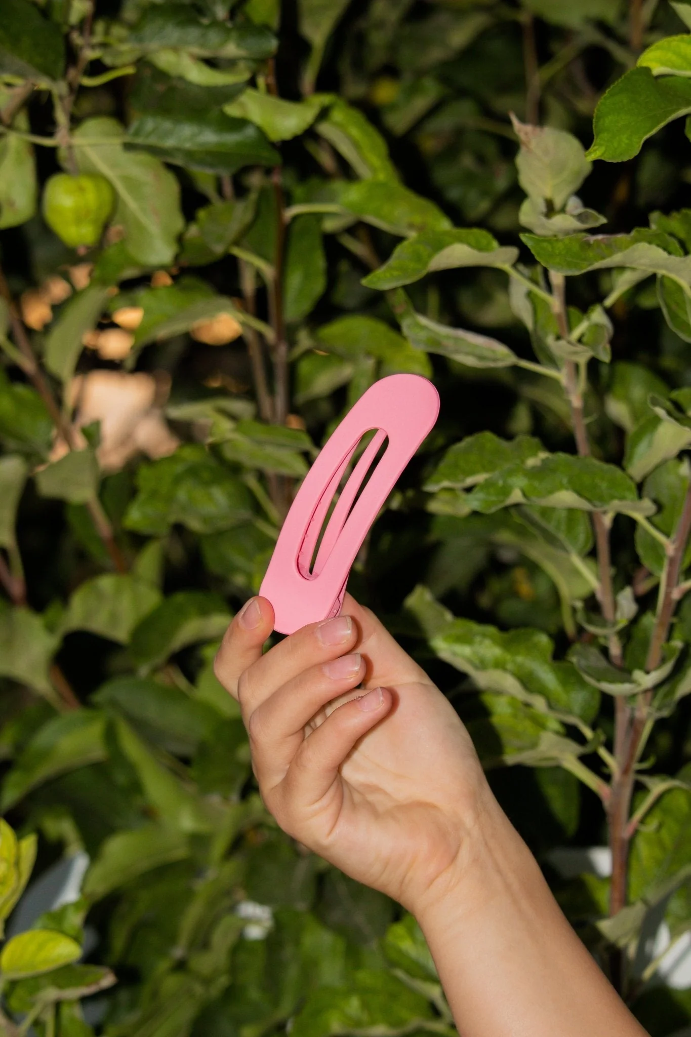 Flat Matte Claw Clip - Image 10