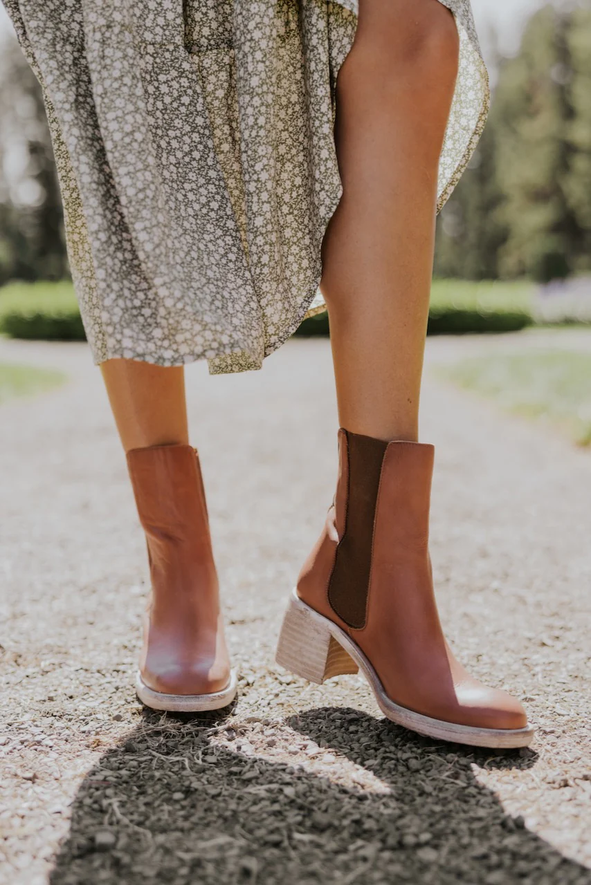 Free People Essential Chelsea Boots - Image 26