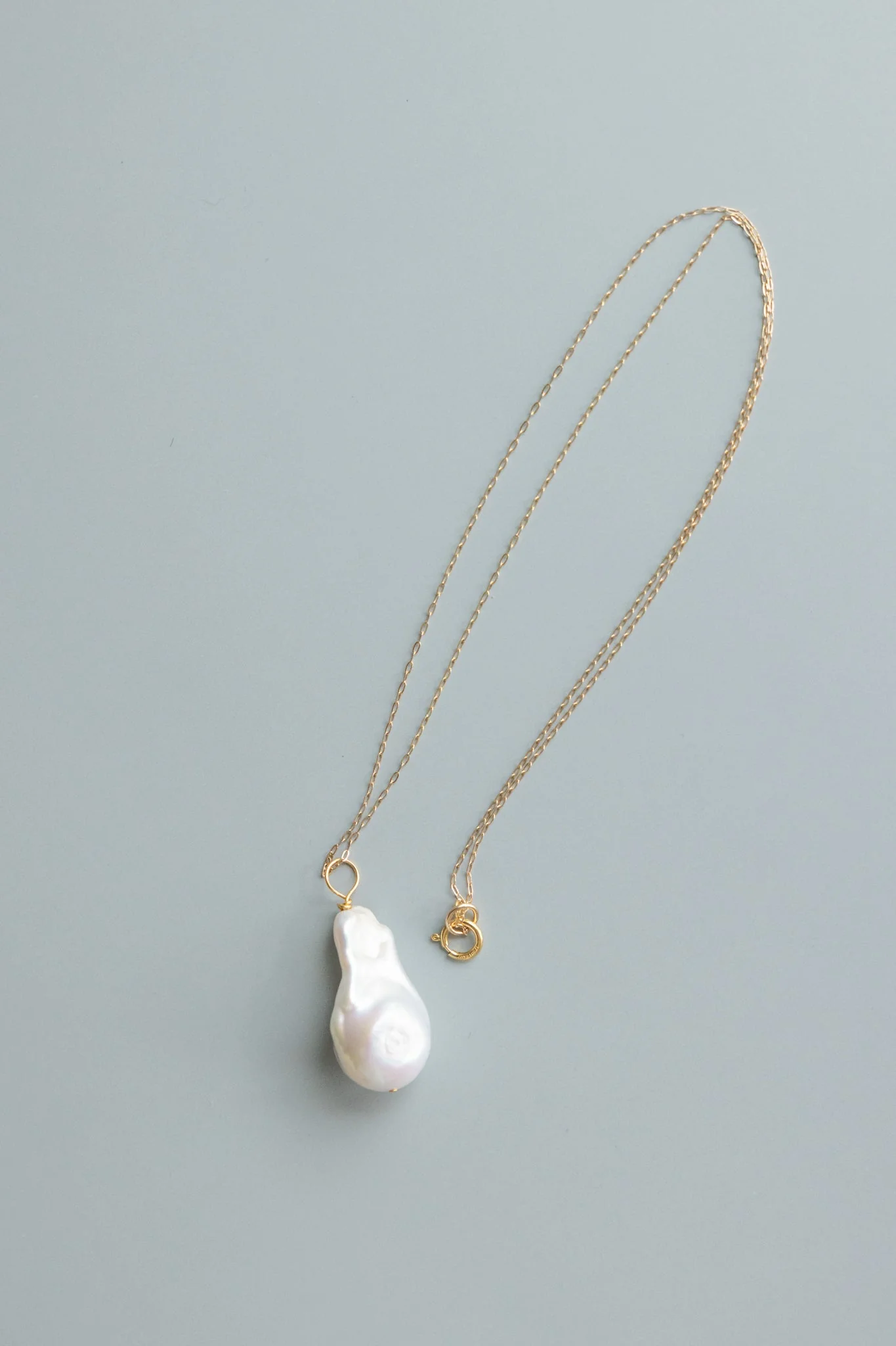 Gold Chain Necklace + Large Baroque Pearl - Image 3
