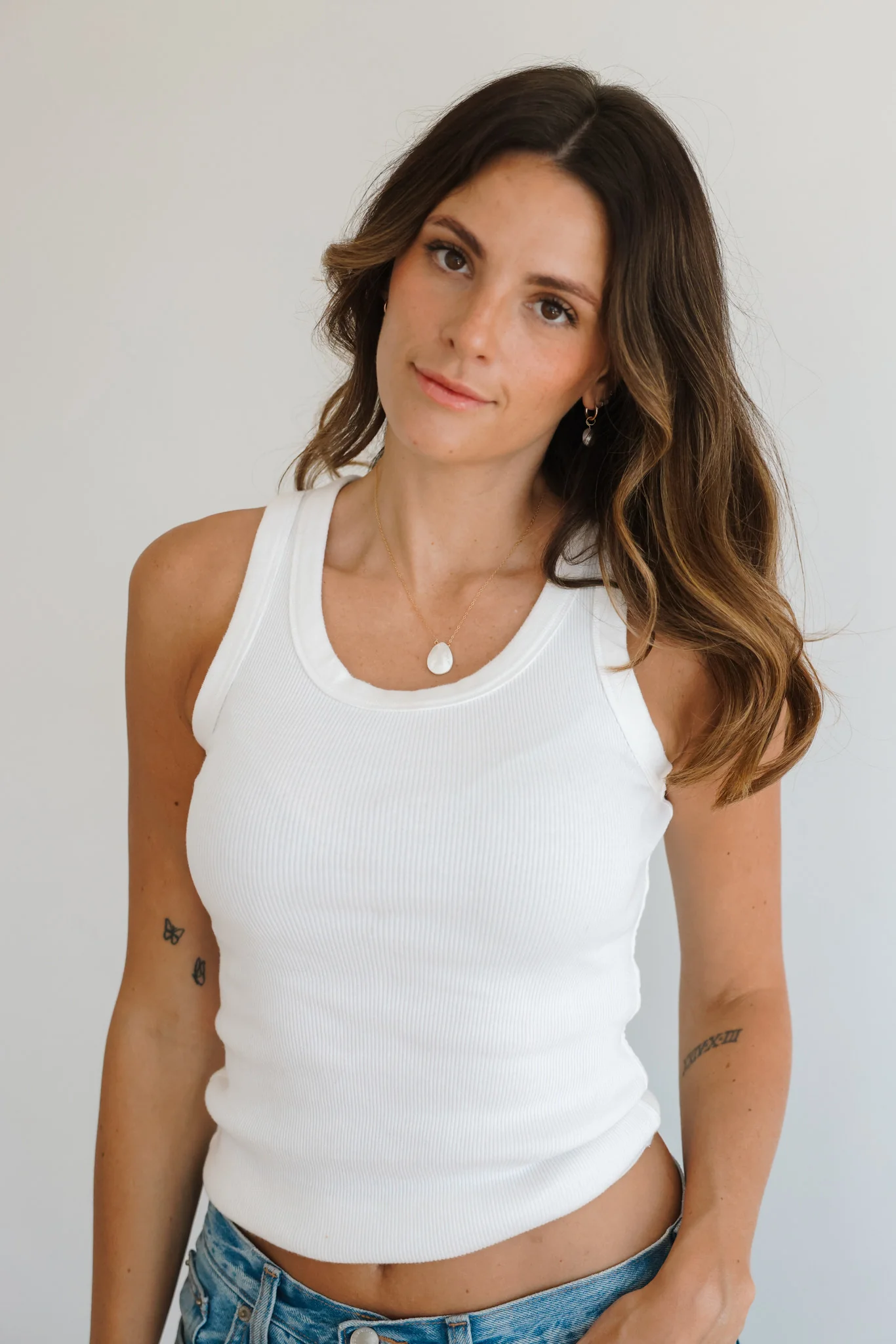 Gold Chain + Pearl Shell Droplet - Image 10