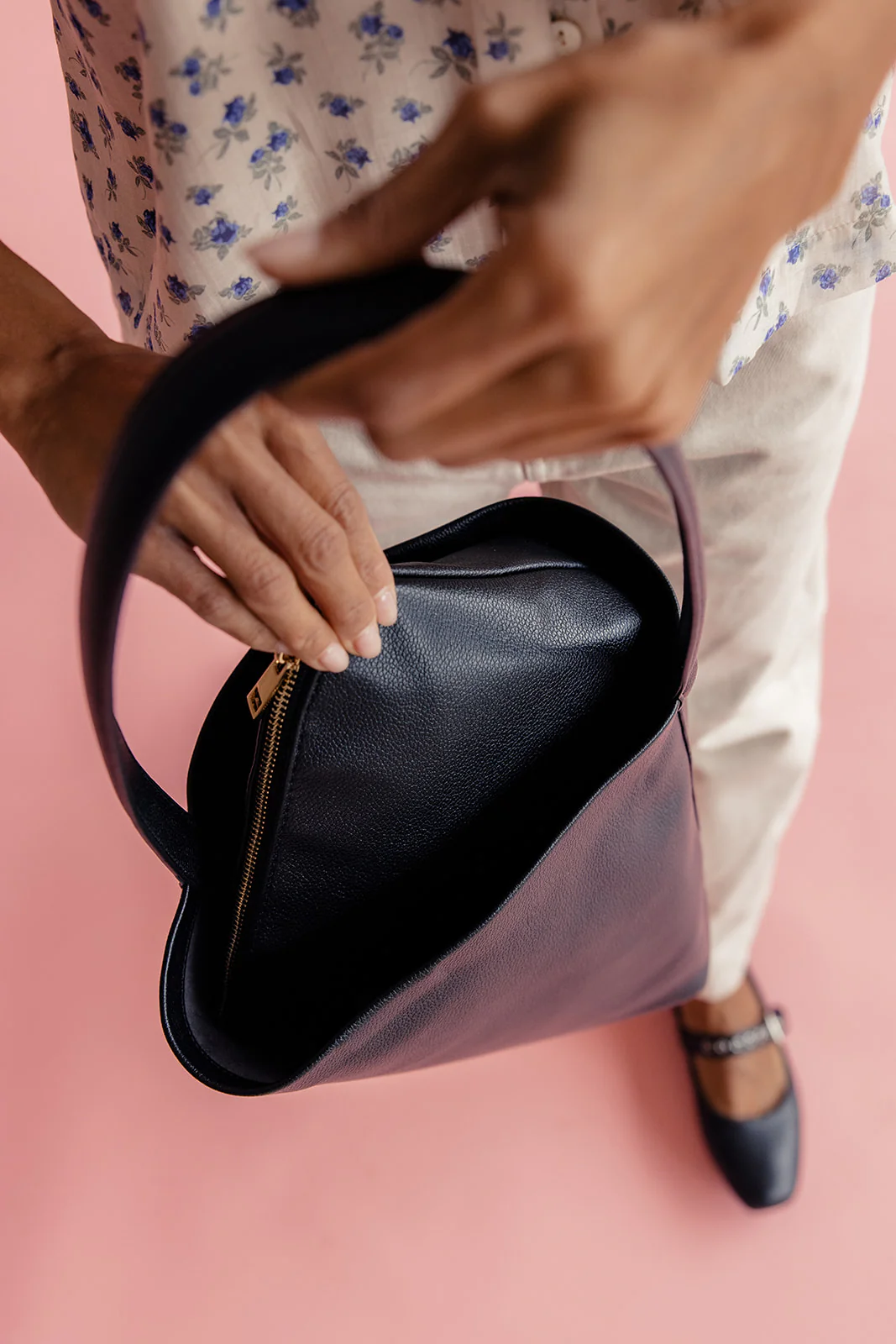 Harper Classic Tote - Image 7