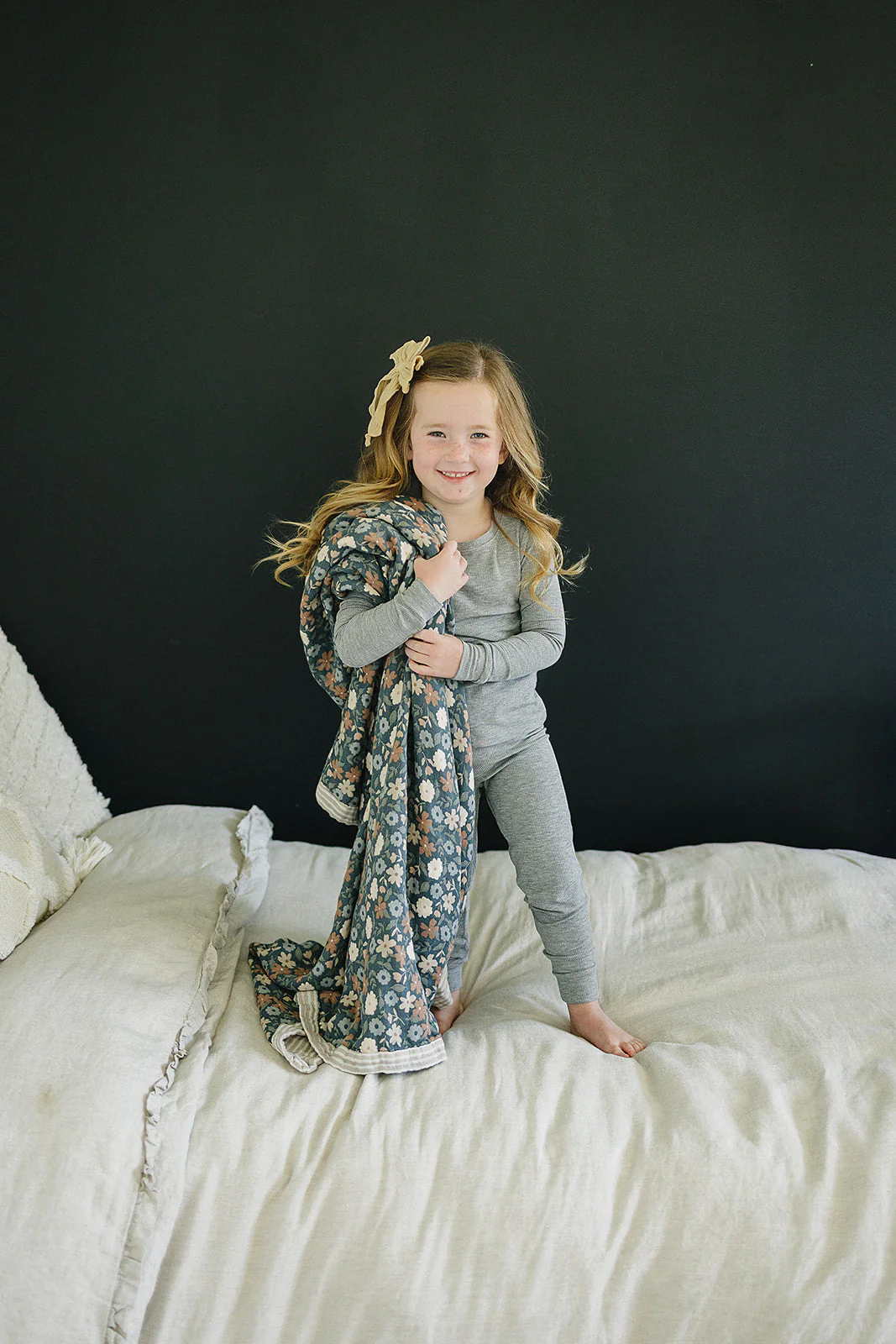 Heather Grey Ribbed Bamboo Cozy Set - Image 2