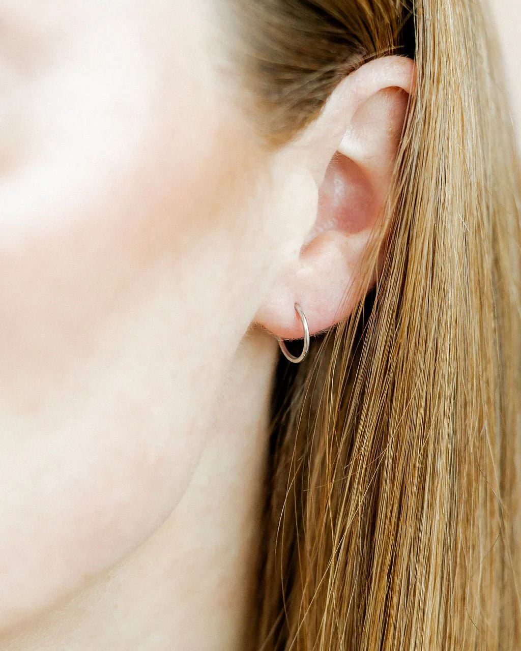Huggie Infinity Hoop Earrings - Ava Silver 10mm - Image 2