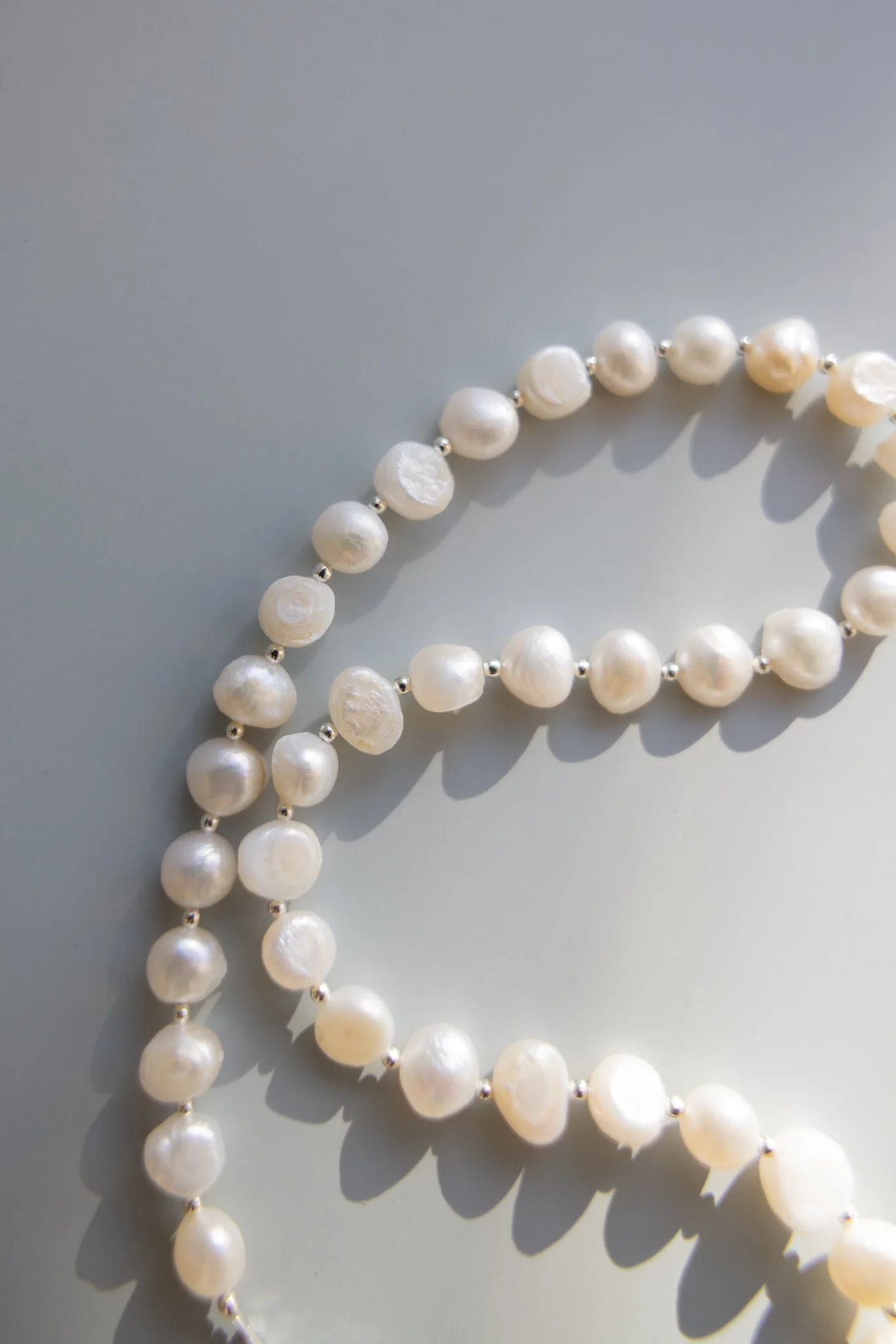 Large Pearl + Gold Necklace - Image 2