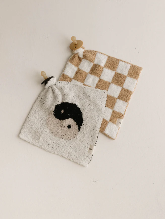 Lovey | Yin-Yang Black & White - Image 2