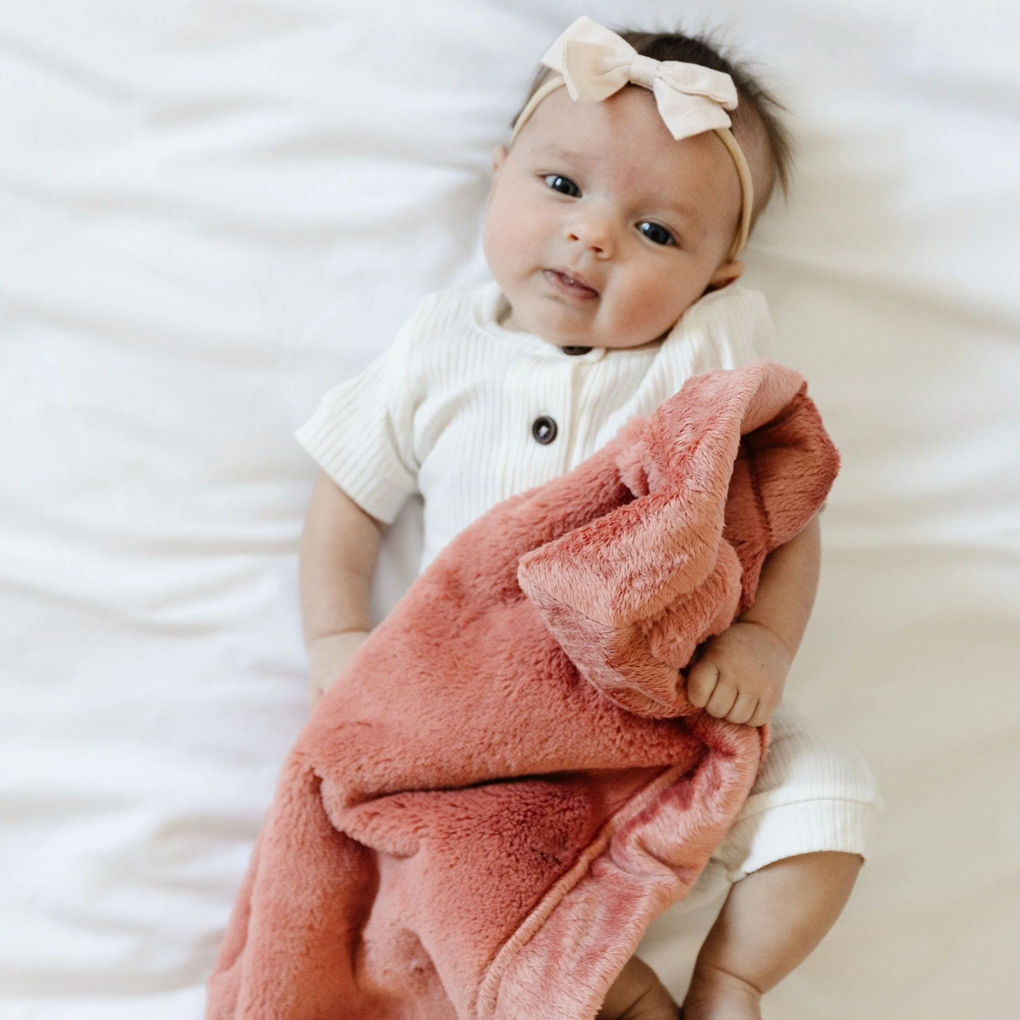 LUSH MINI BLANKETS - Image 41