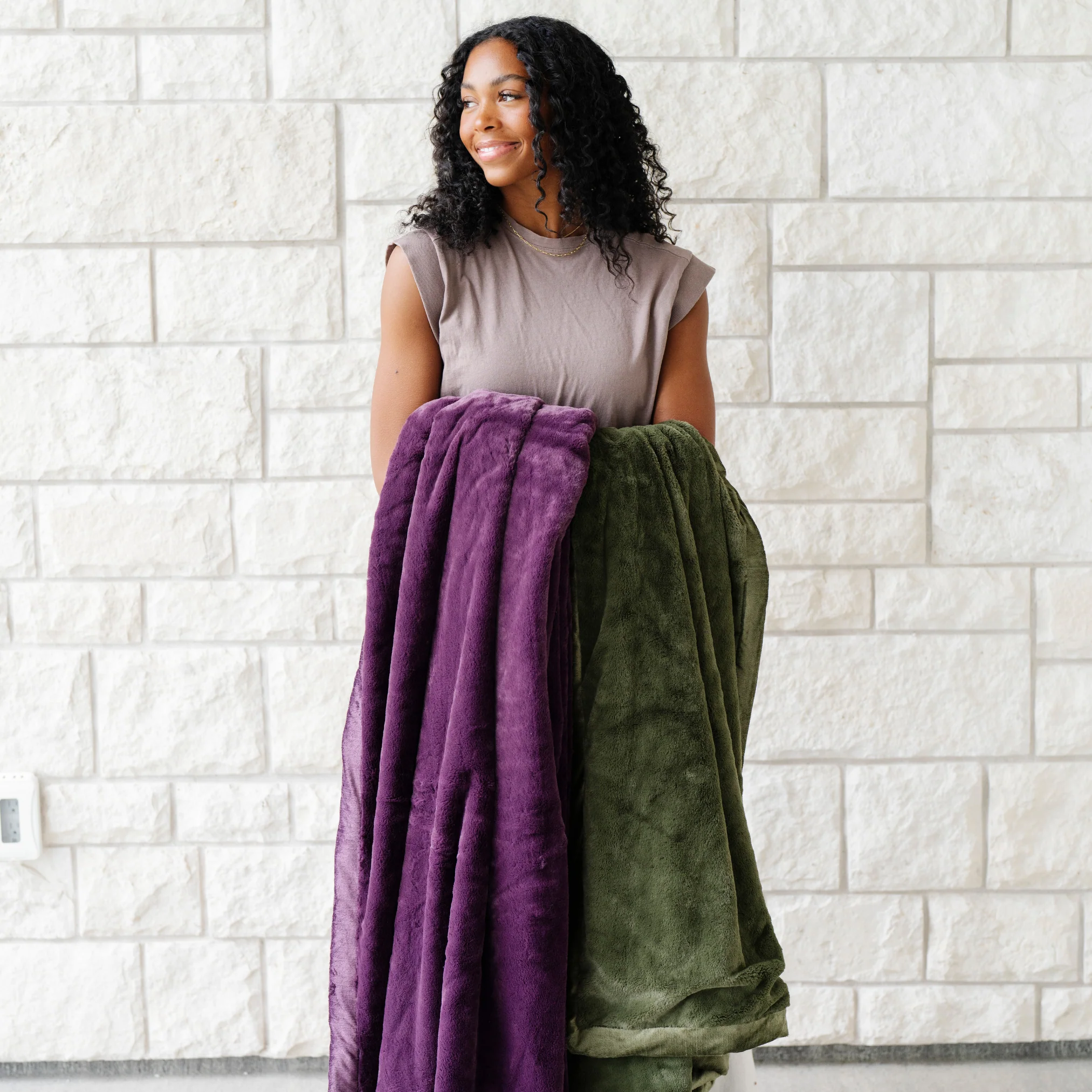 LUSH XL BLANKETS - Image 95
