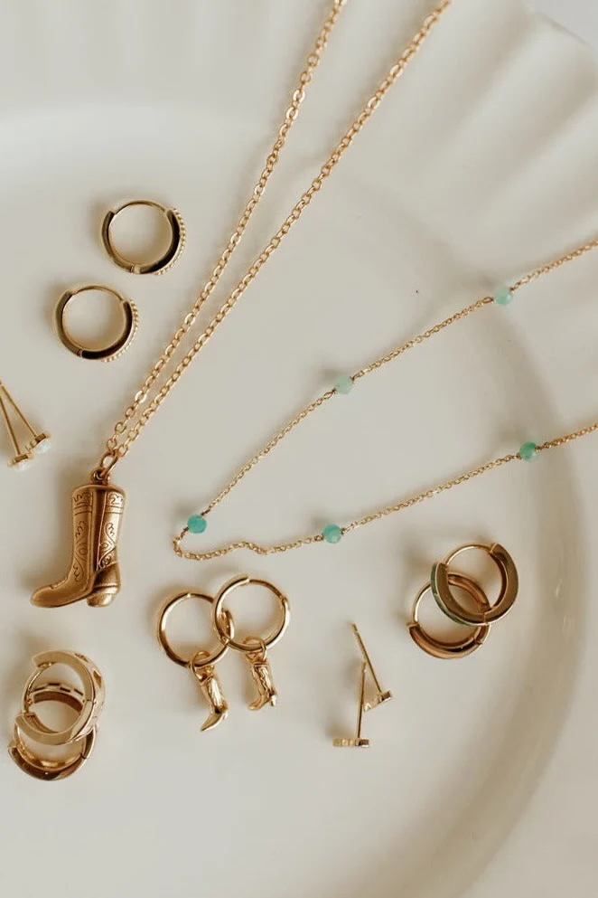 Malibu Necklace in Turquoise - Image 4