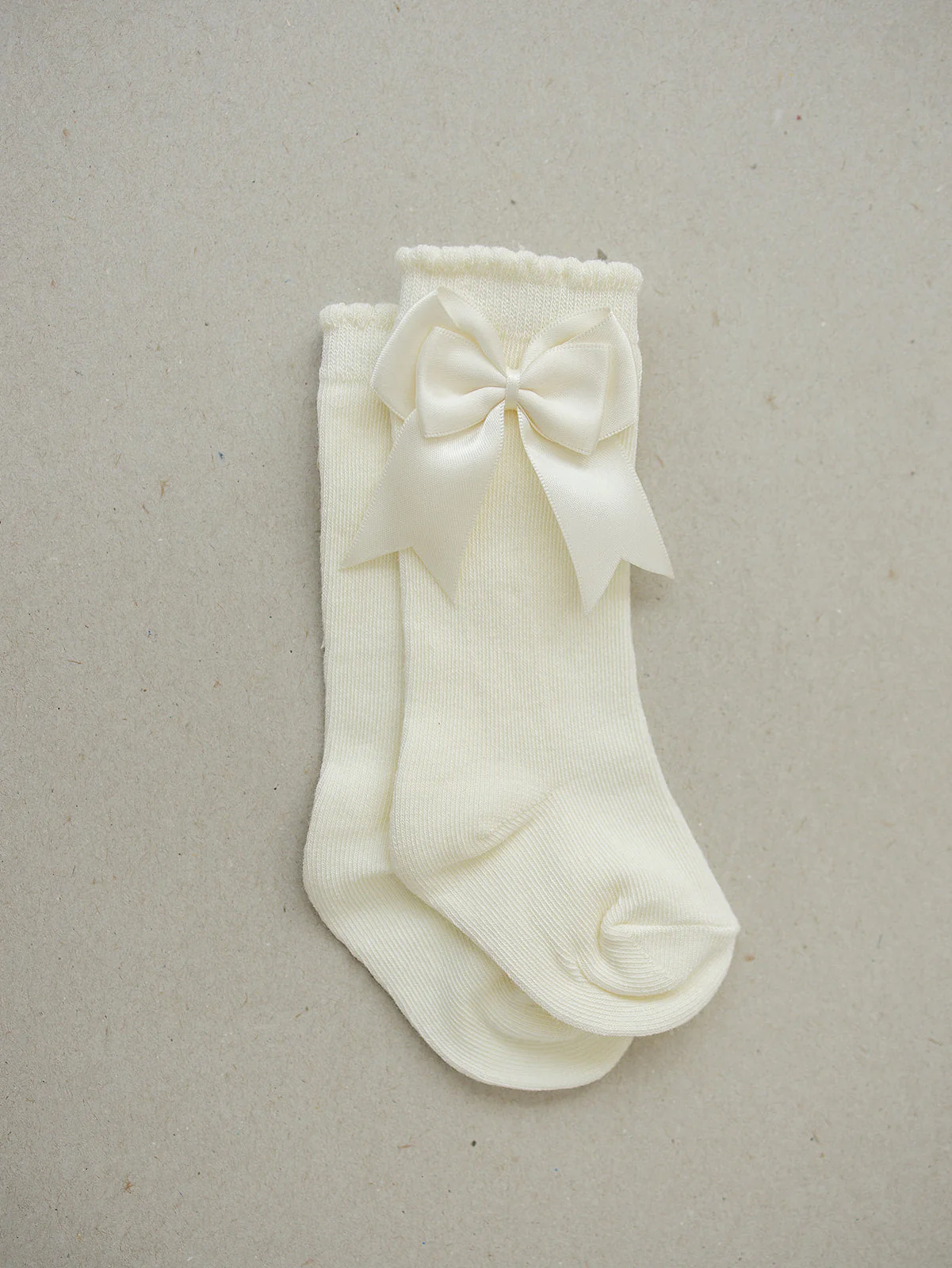 Mebie High Rise Bow Socks - Image 2