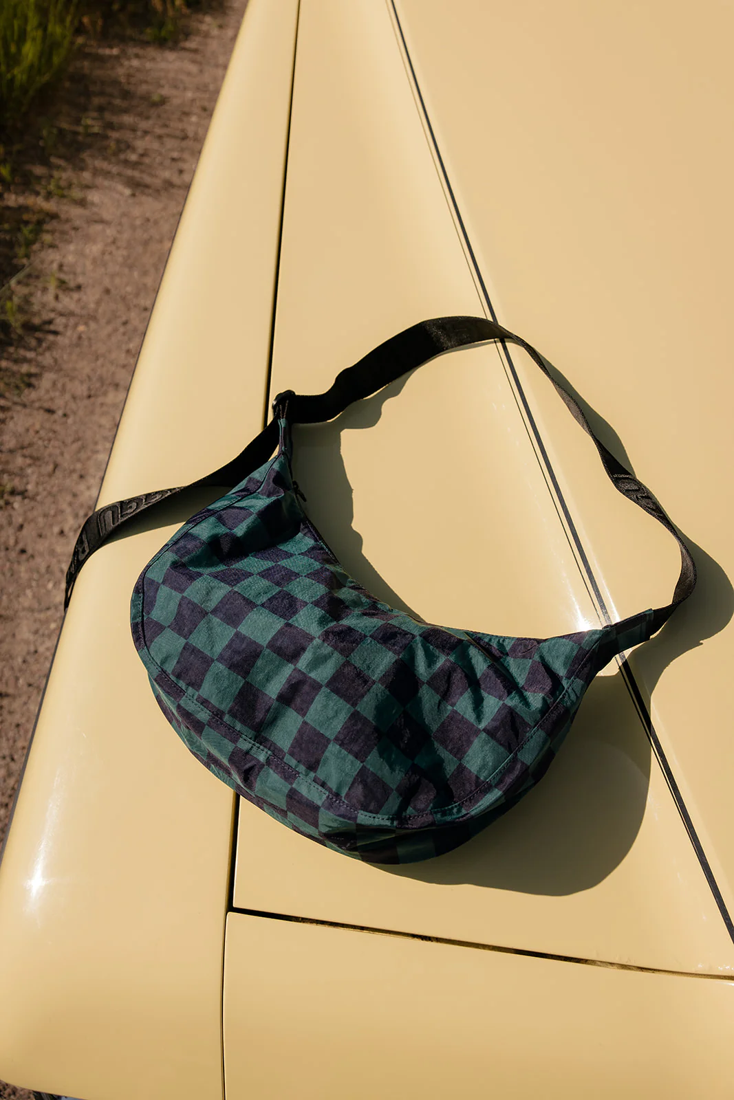 BAGGU Medium Nylon Crescent Bag - Image 10