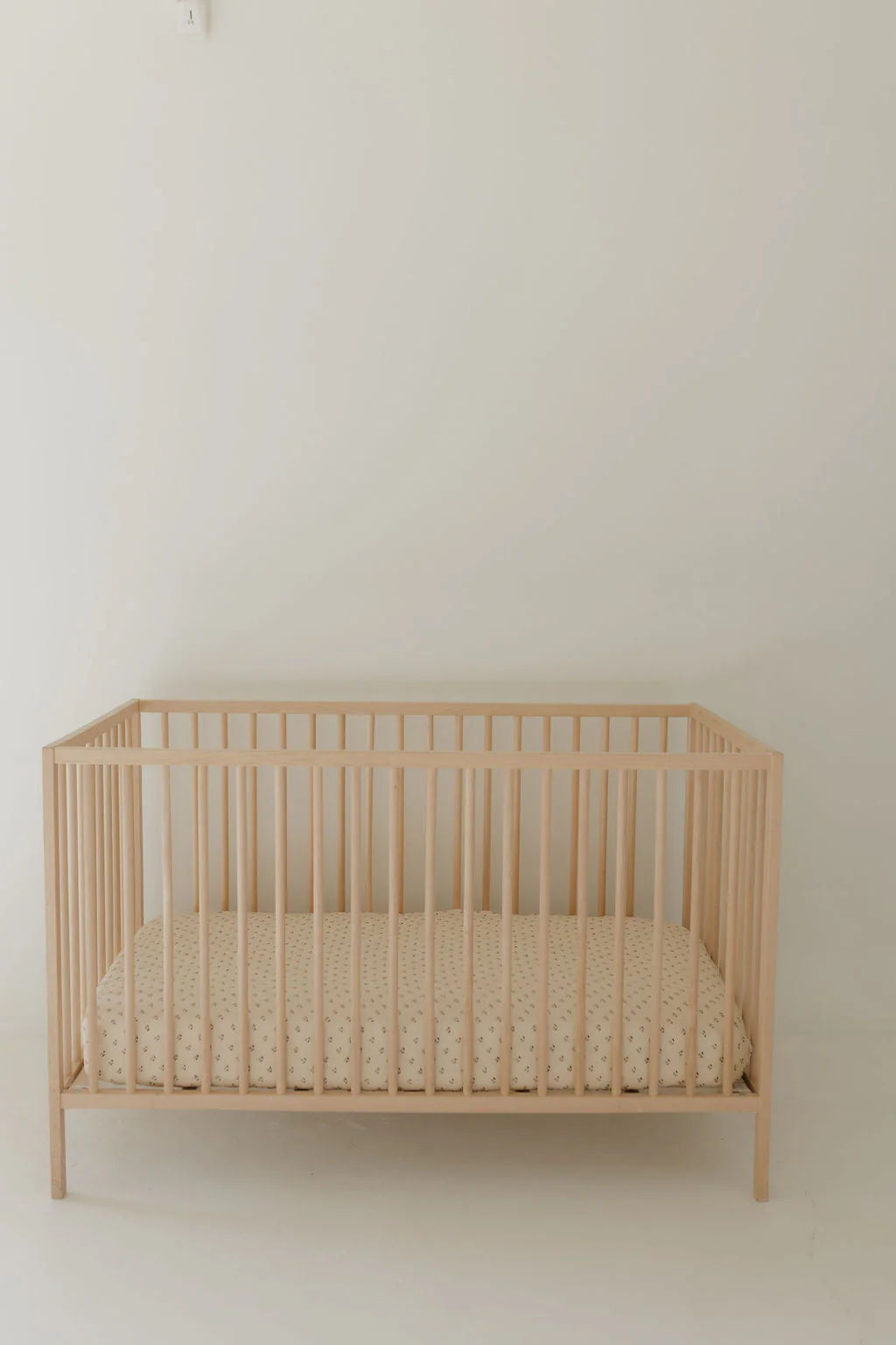 Muslin Crib Sheet | Flora - Image 3