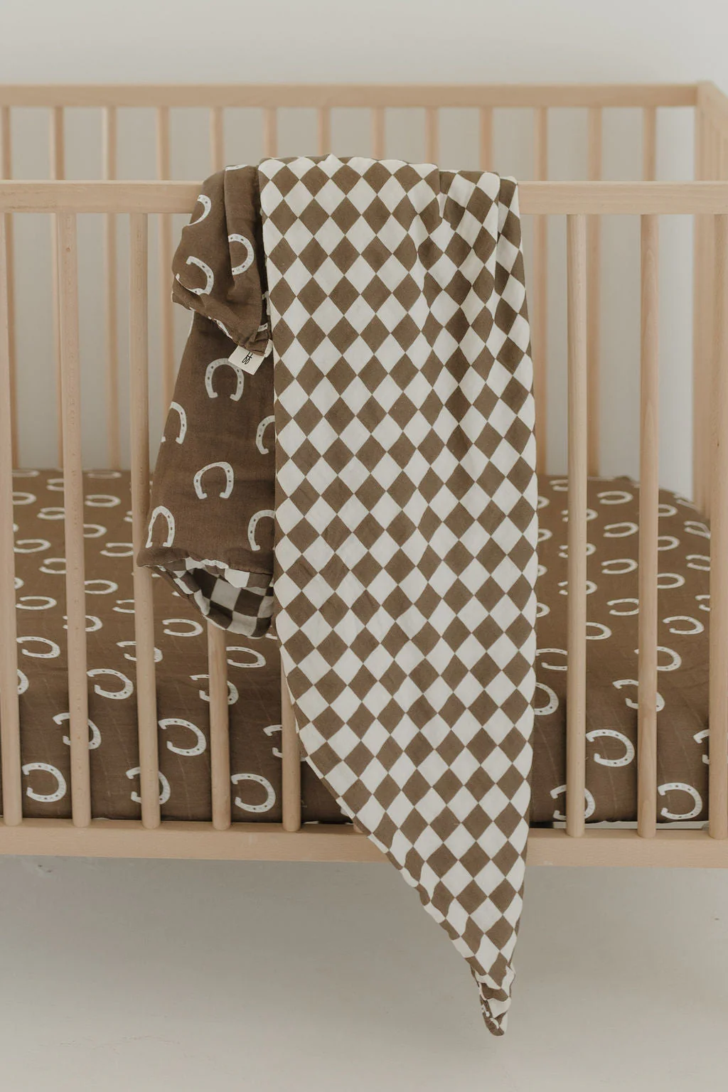 Muslin Crib Sheet | Giddy Up - Image 4