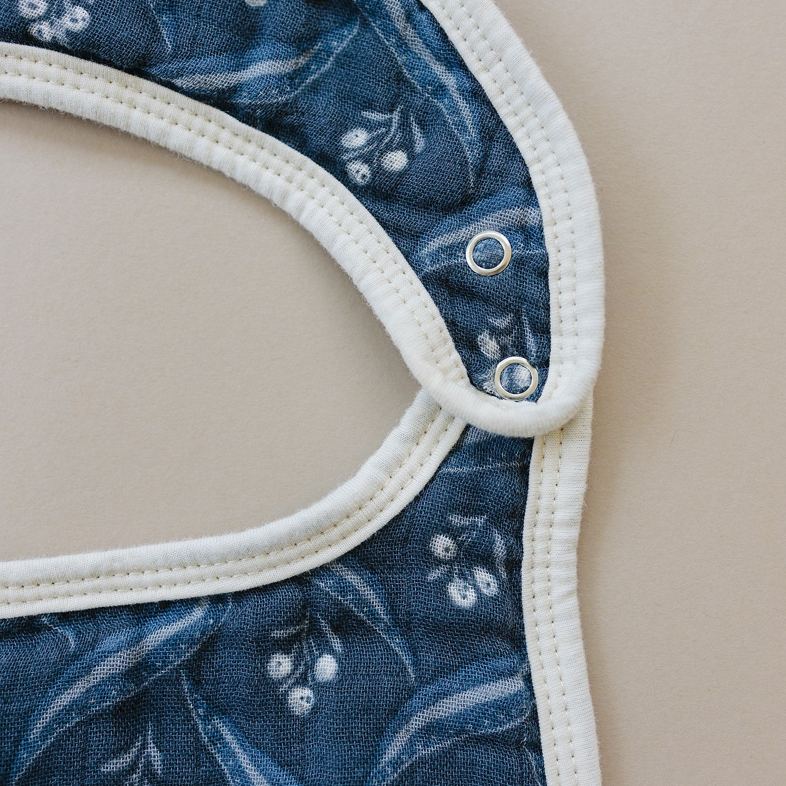 Navy Berry Classic Muslin Bib - Image 3