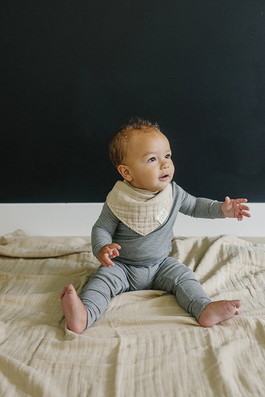 Oatmeal Muslin Bib - Image 2
