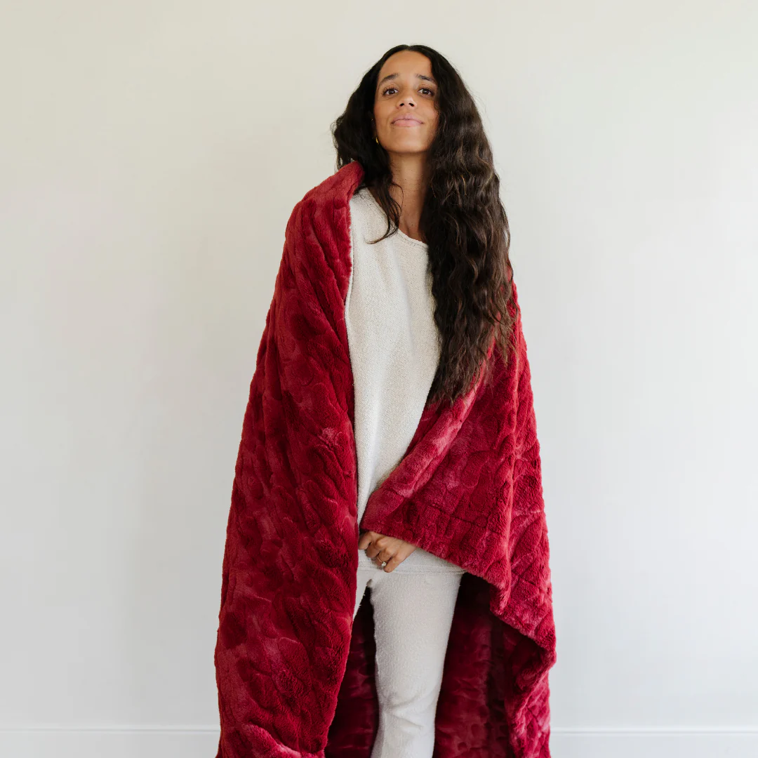 PATTERNED FAUX FUR THROW BLANKETS - Image 75