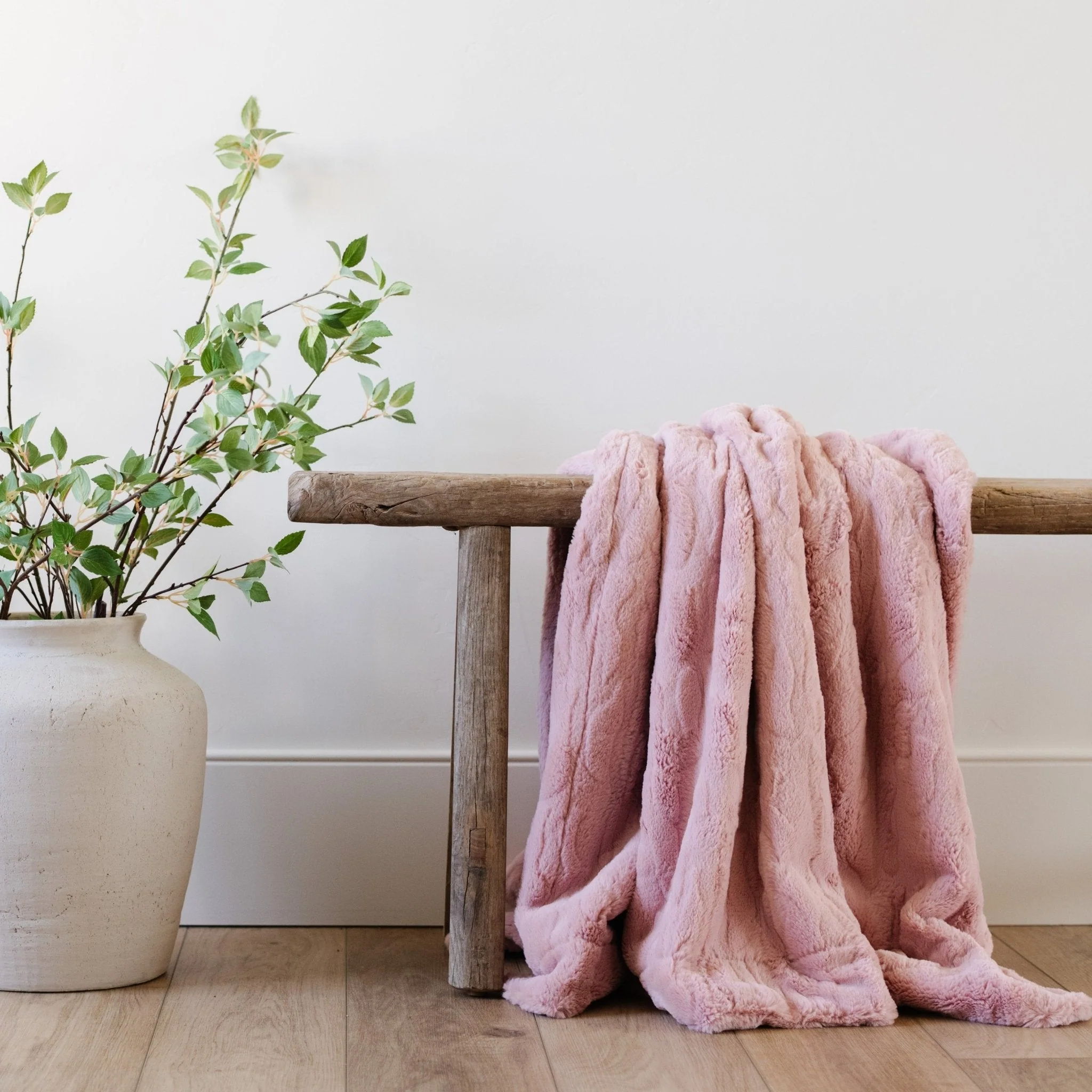 PATTERNED FAUX FUR XL THROW BLANKETS - Image 17