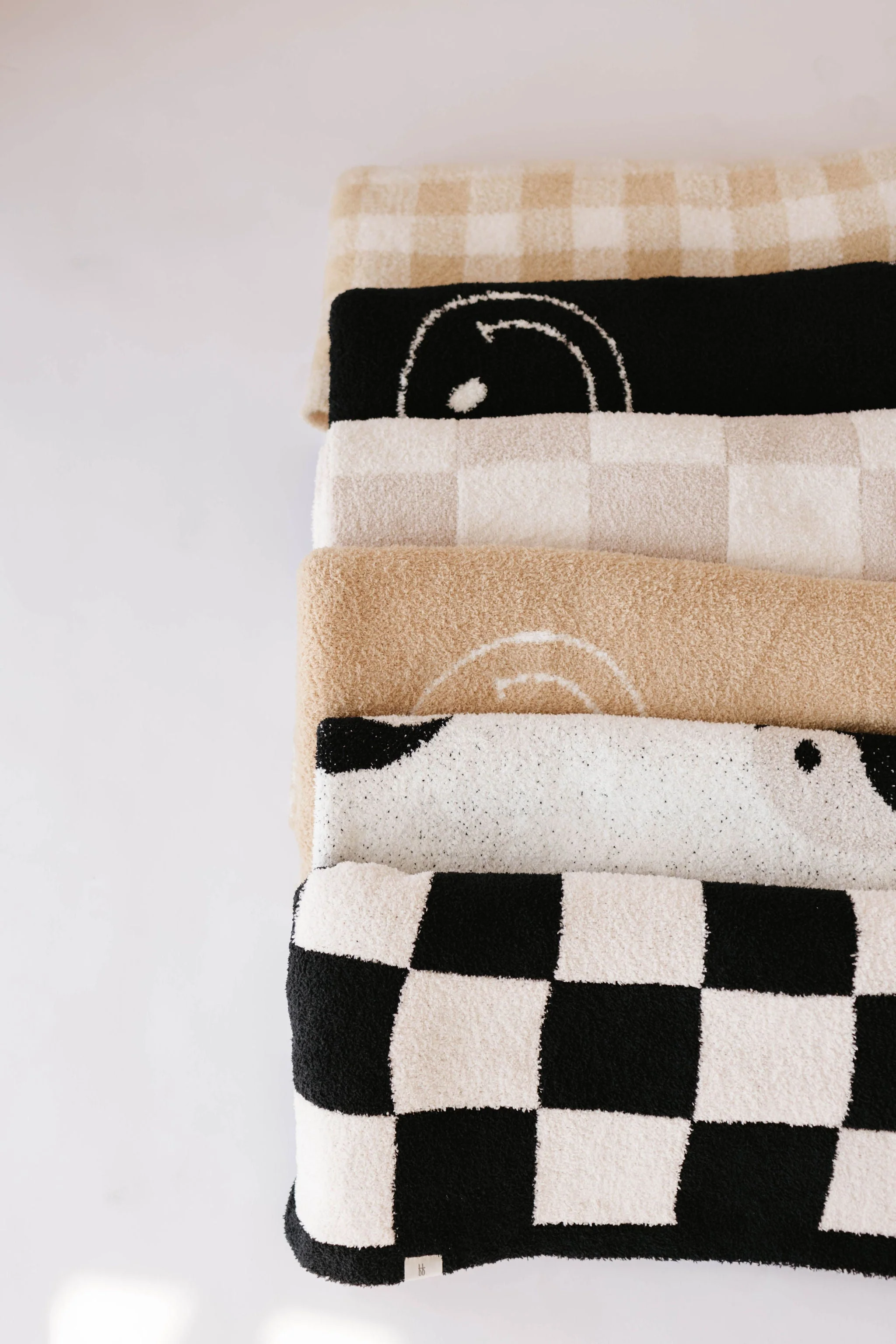 Plush Blanket | Just Smile Black & Ivory - Image 12