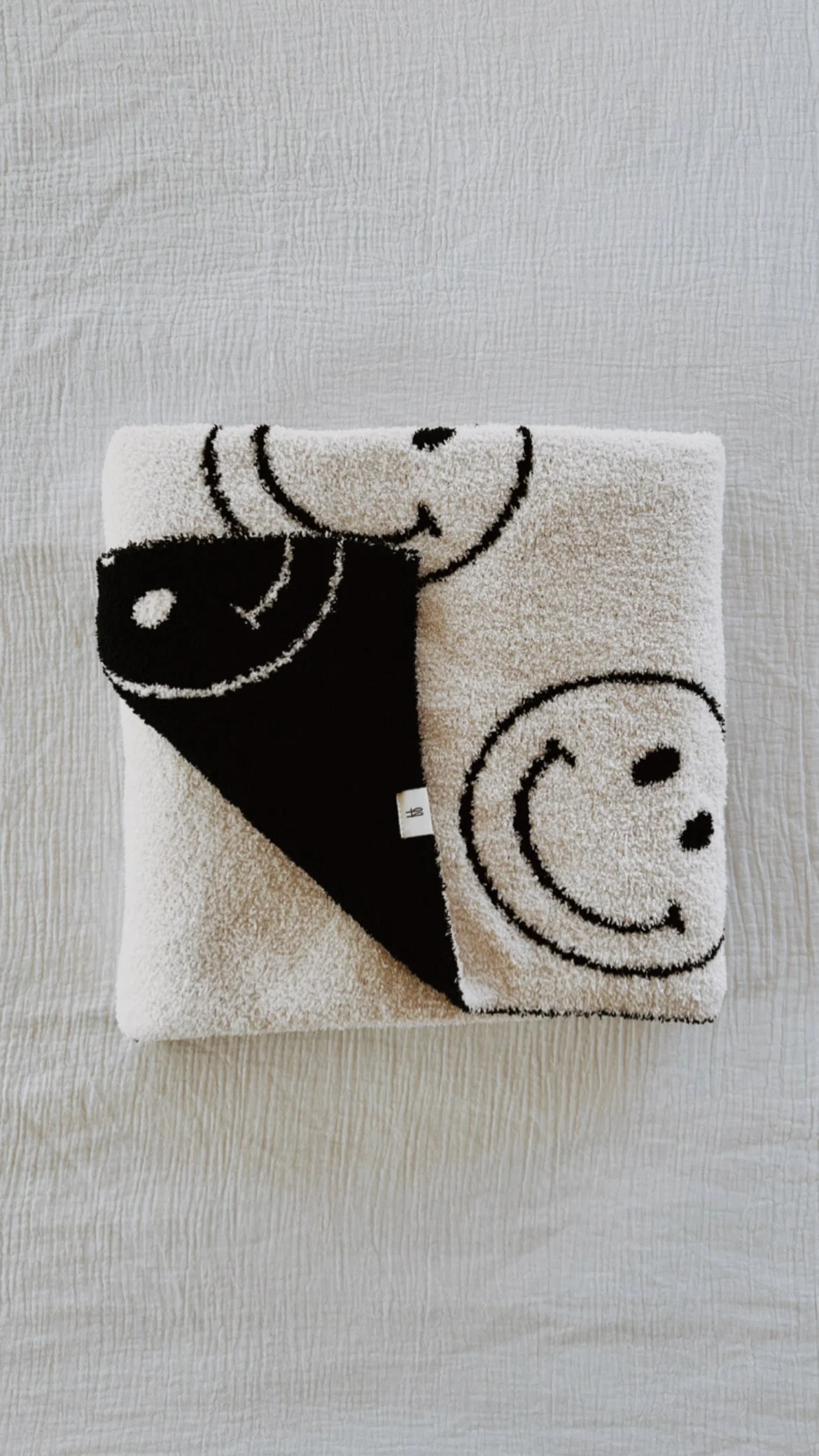 Plush Blanket | Just Smile Black & Ivory - Image 7
