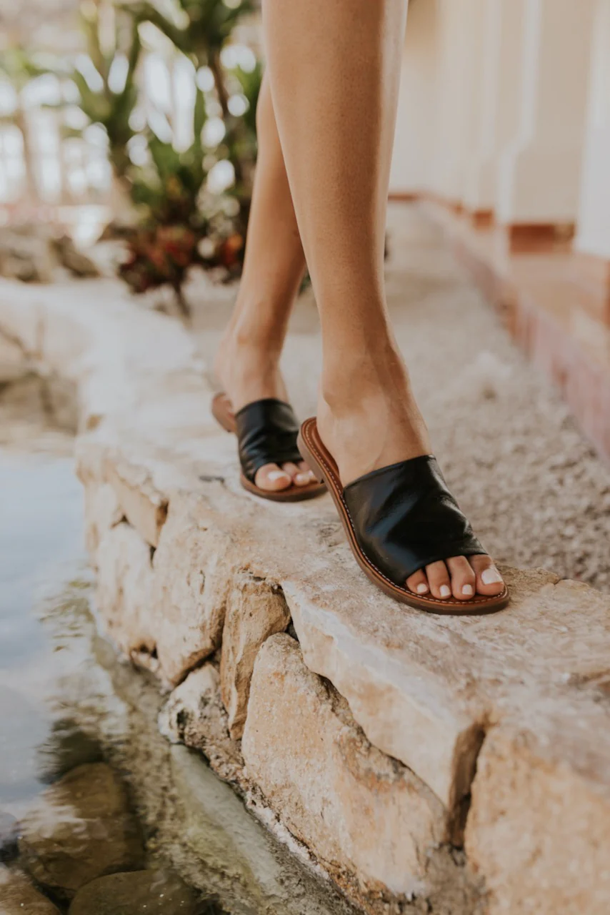 ROOLEE Karamelo Sandal - Image 16