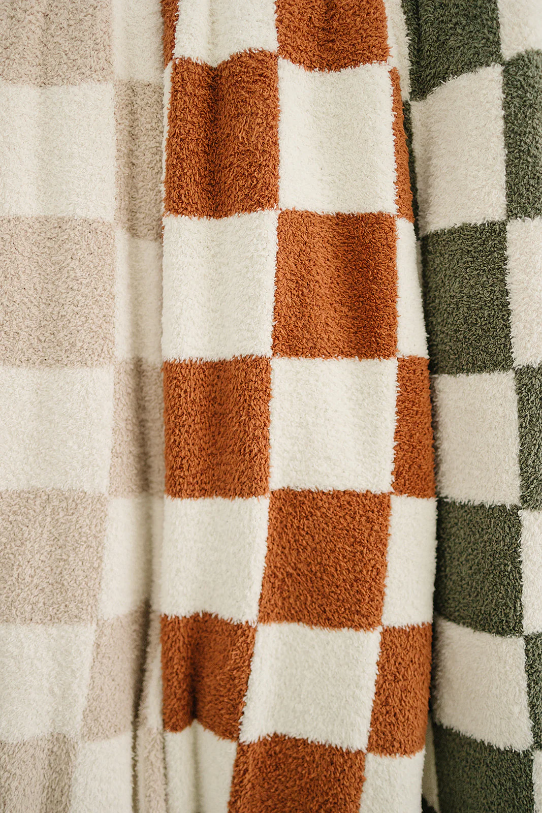 Rust Checkered Plush Blanket - Image 11