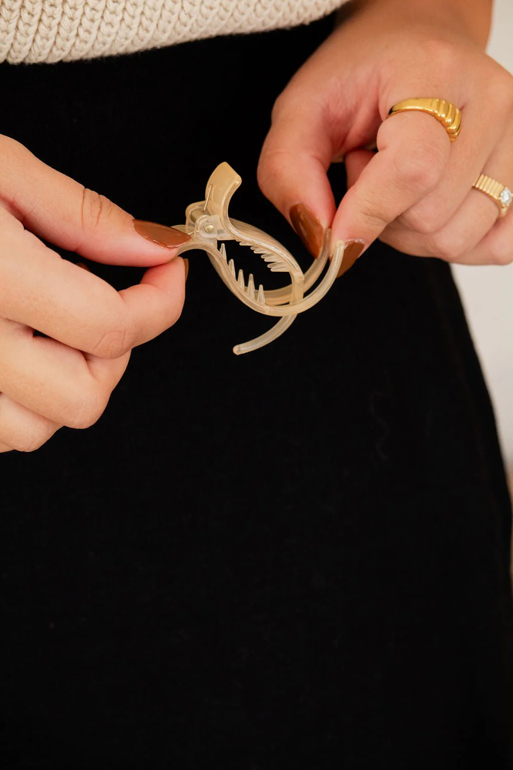 Skinny Ponytail Claw Clip - Image 19