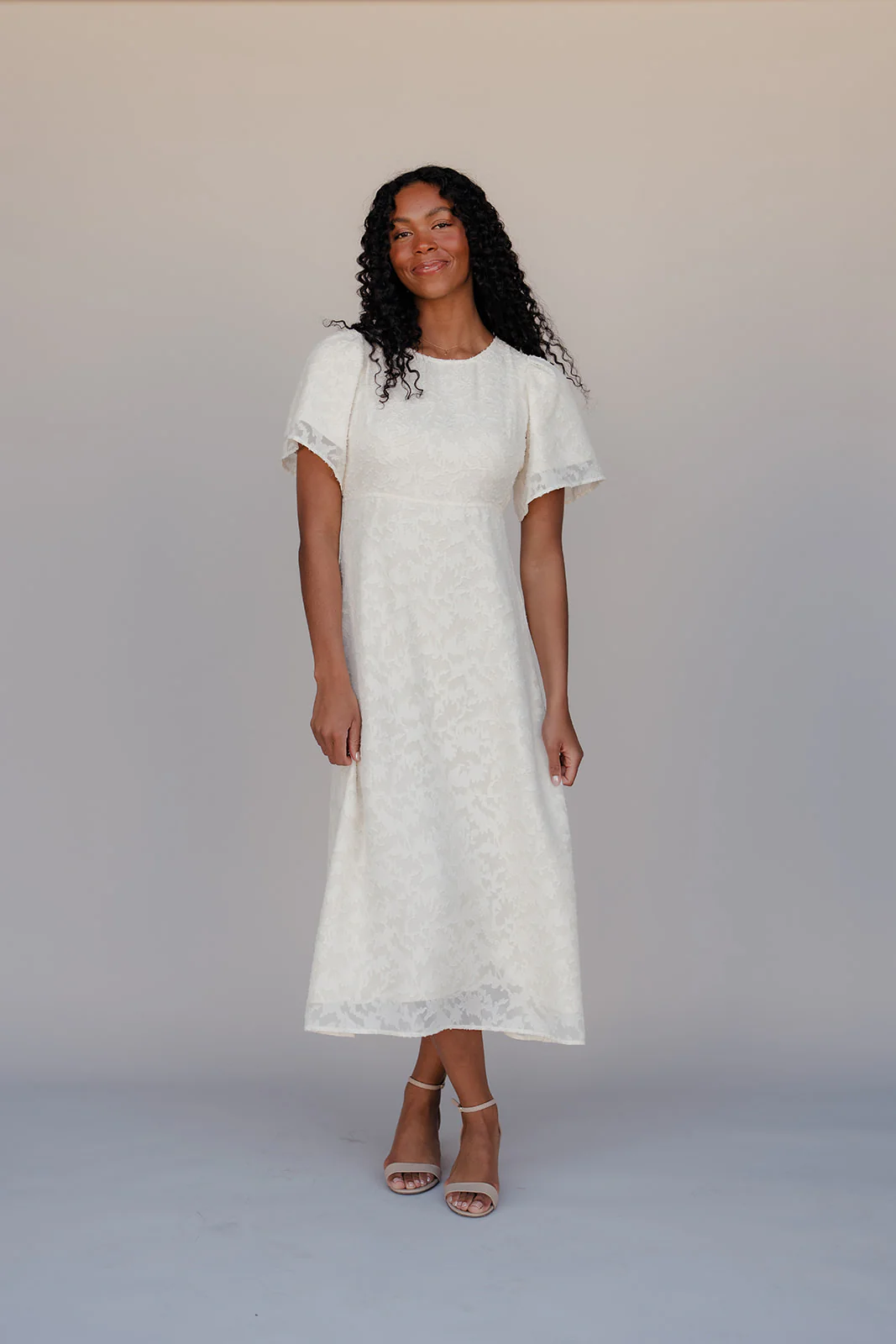 The Windsor Lace Dress - Image 4