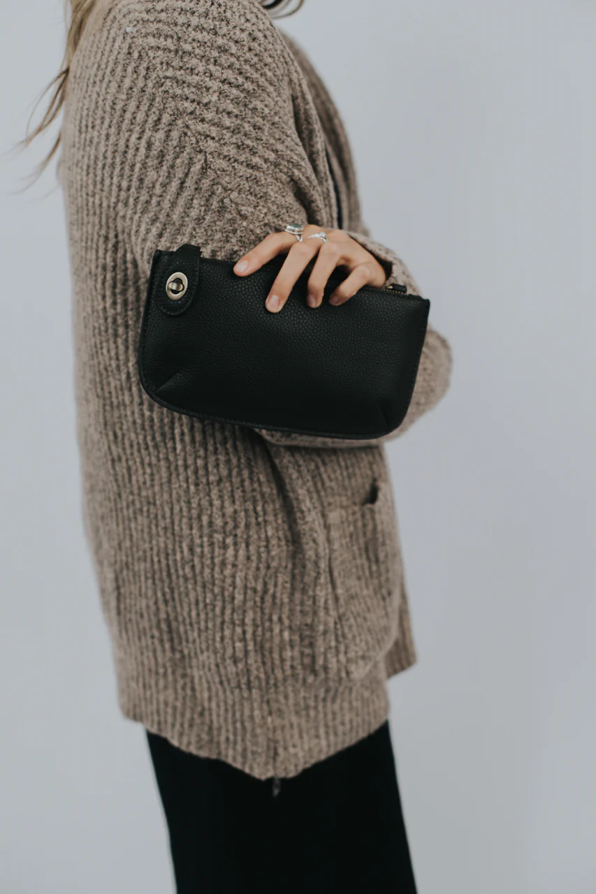 Uptown Messenger Purse - Image 30