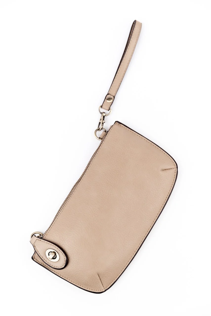 Uptown Messenger Purse - Image 48