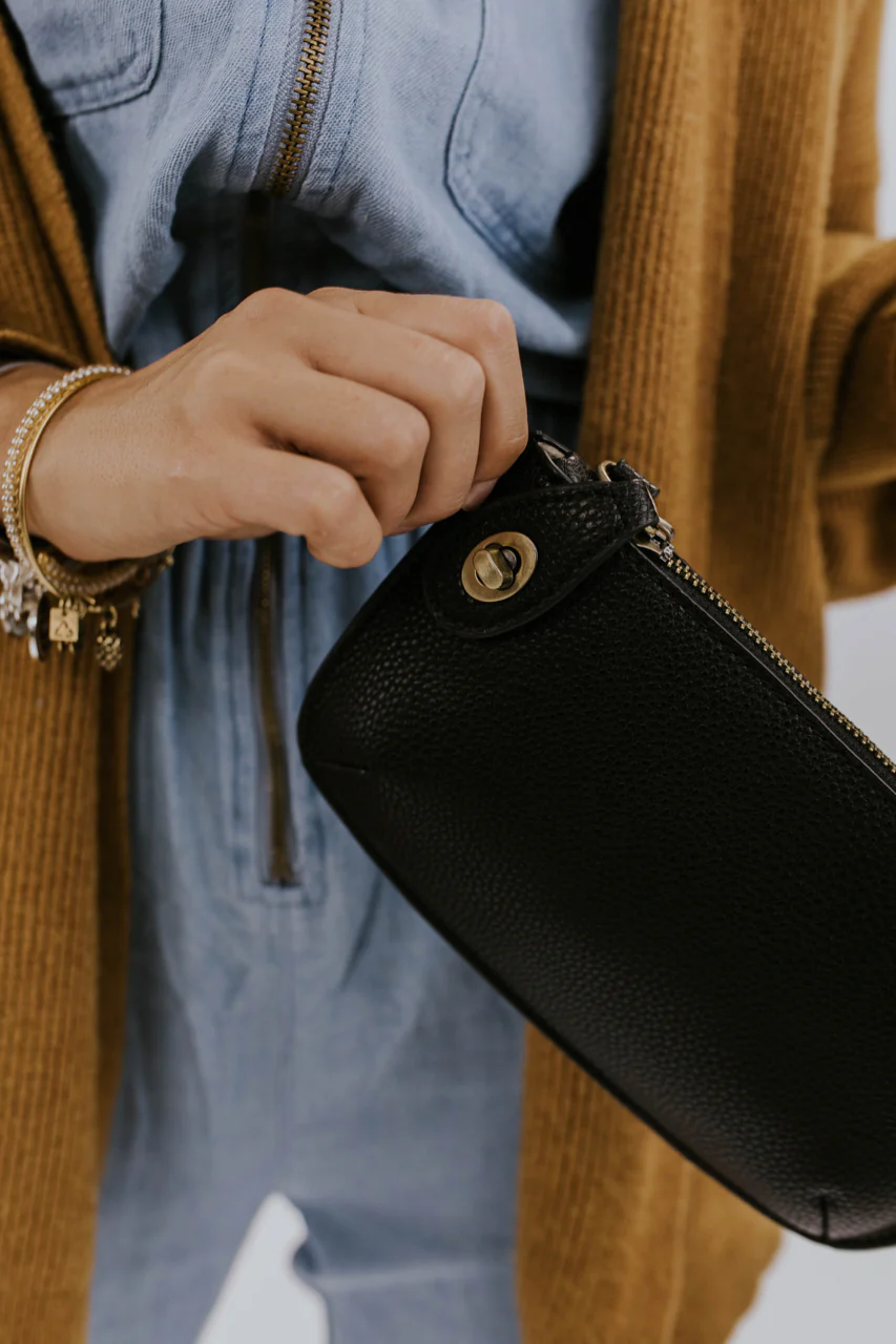 Uptown Messenger Purse - Image 6