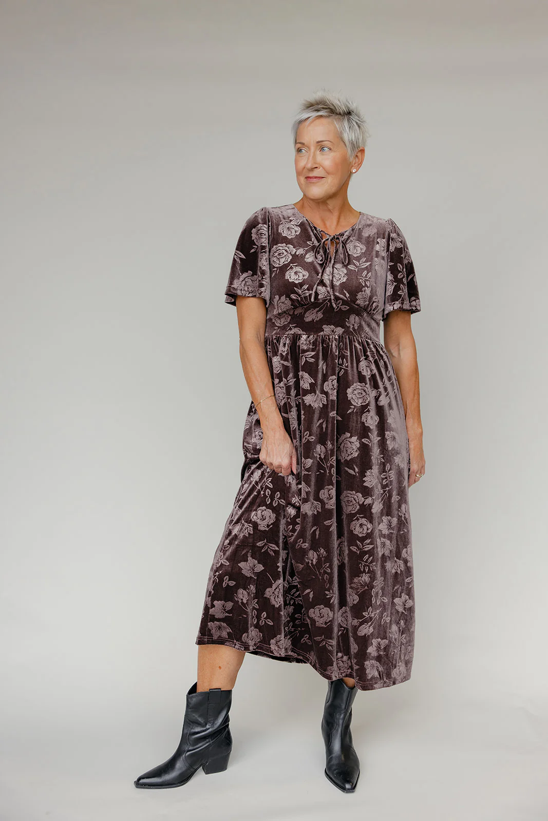 Velvet Ember Midi Dress - Image 3