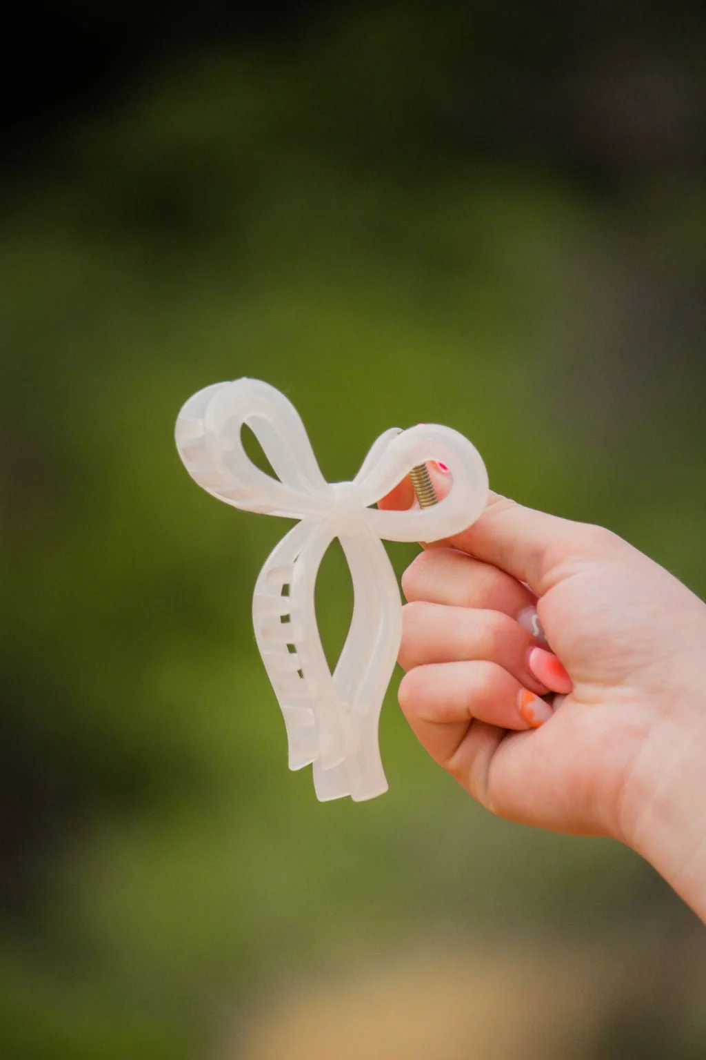 Vintage Bow Claw Clip - Image 2