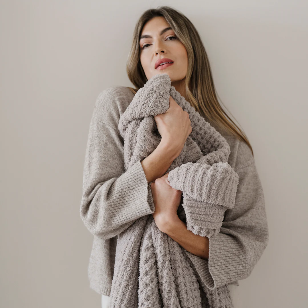 WAFFLE KNIT THROW BLANKETS - Image 5