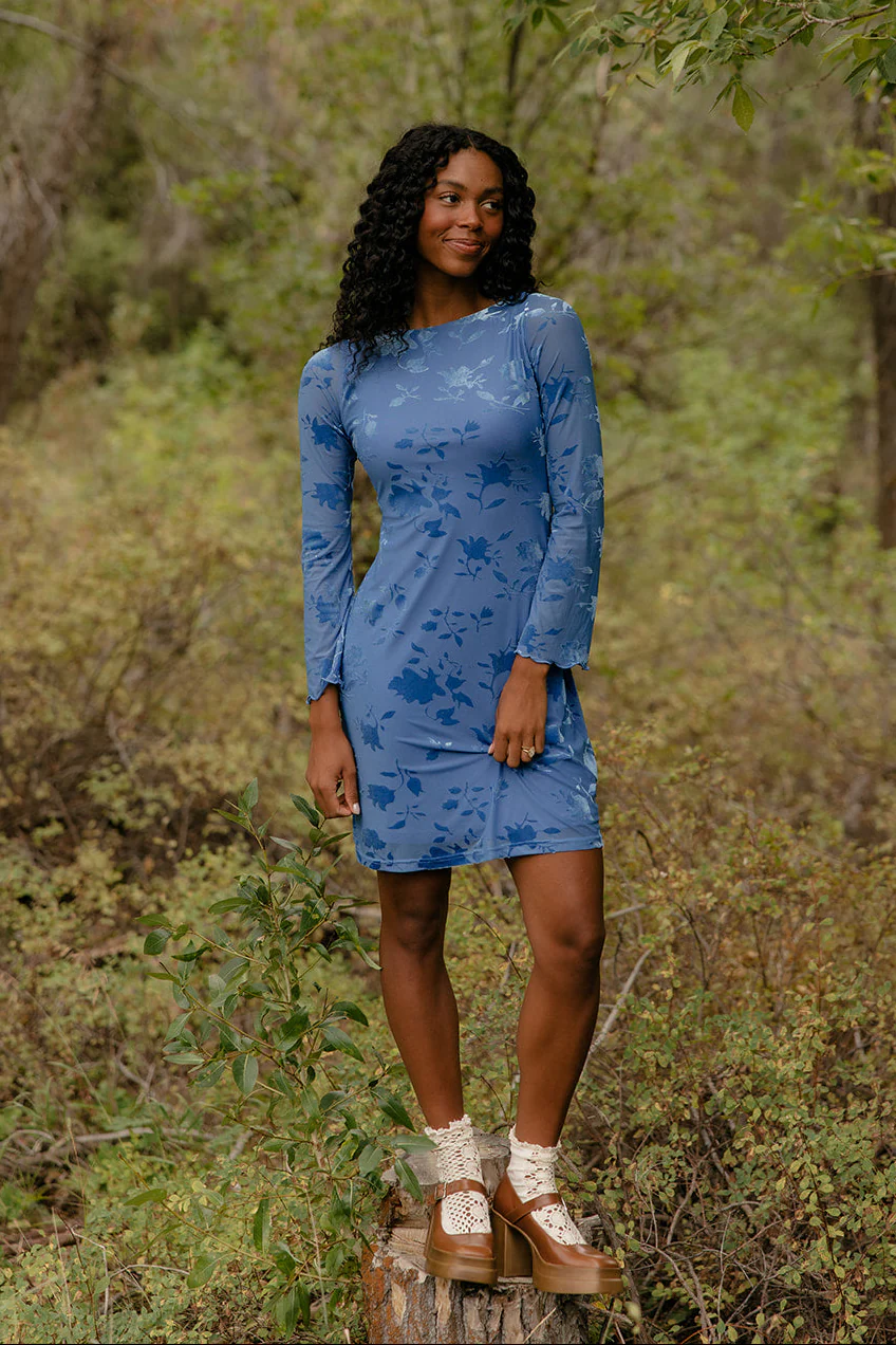 Winterberry Lace Dress - Image 8
