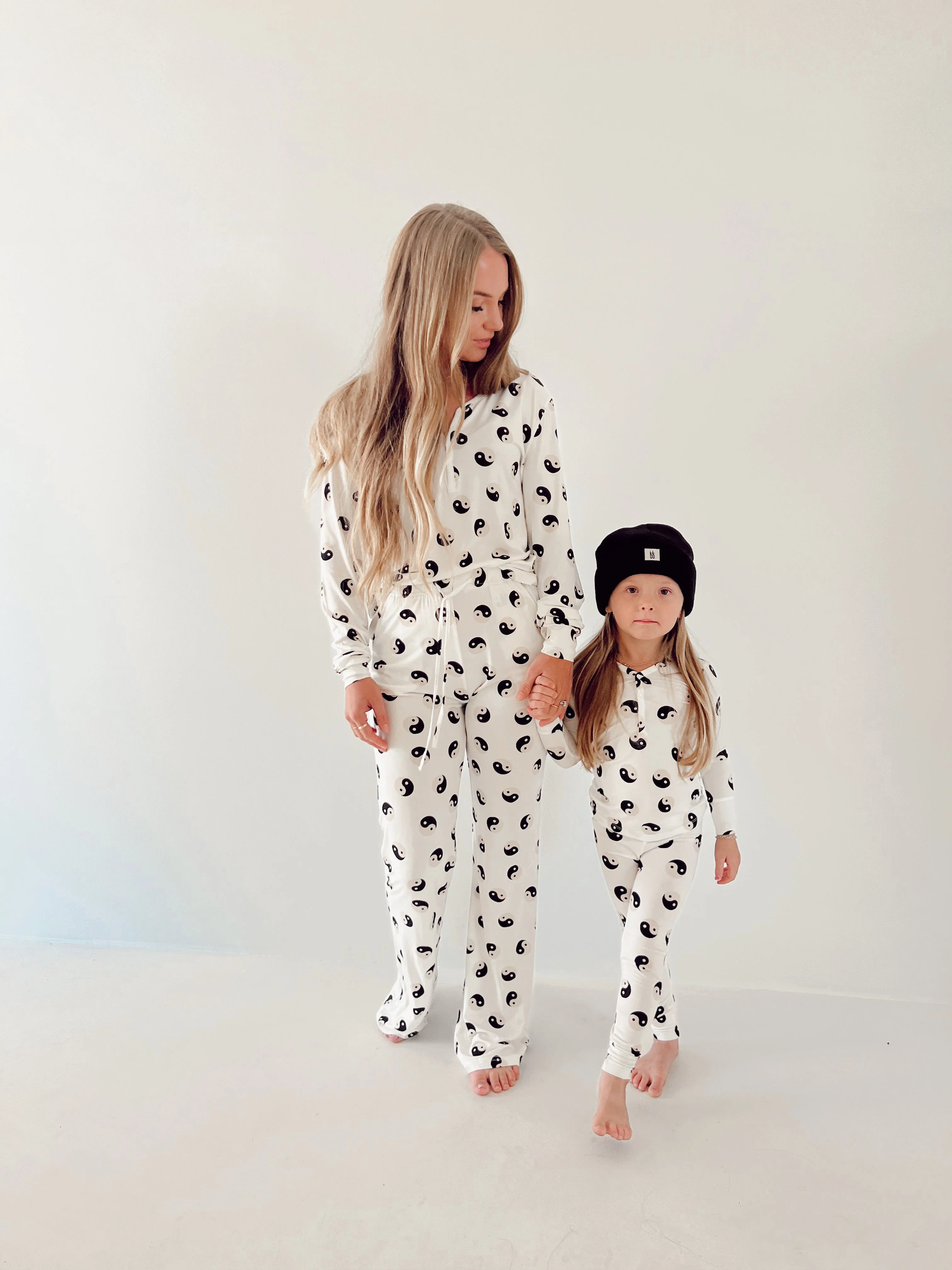 Women's Bamboo Pajamas | Black & White Yin Yang - Image 6